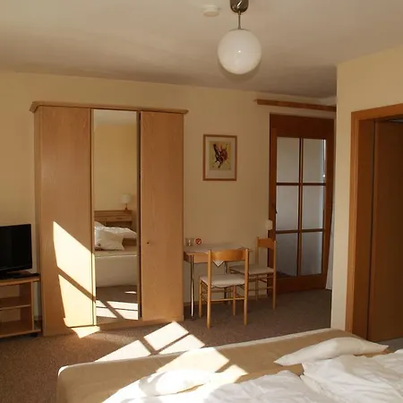 Luxbacherhof Frühstückspension 3*